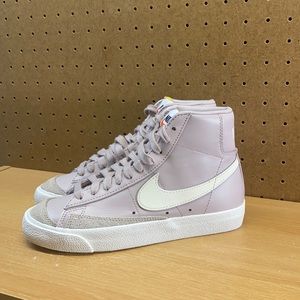 SOLD Nike Blazer Mid ‘77 Size 5.5 Women’s Sneakers Violet/White